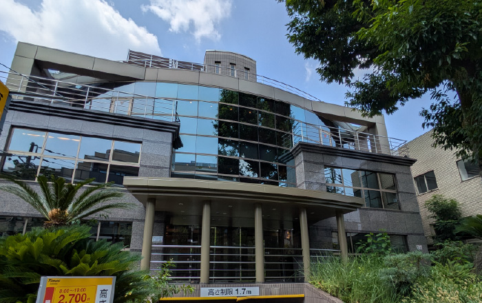 代官山駅徒歩2分・恵比寿駅からも徒歩圏内の「静かな相談環境」